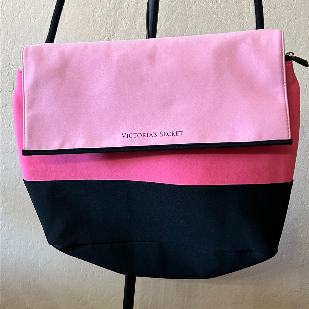 Victoria’s Secret insulated bag